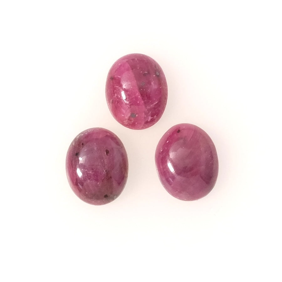 Cabochon pierre naturelle Ovale 8 x 10mm Rubis