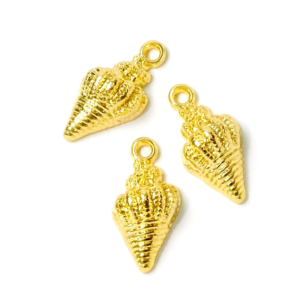 Pendentif coquillage en laiton Doré à l'or fin 24K Prémium - Perles Corner