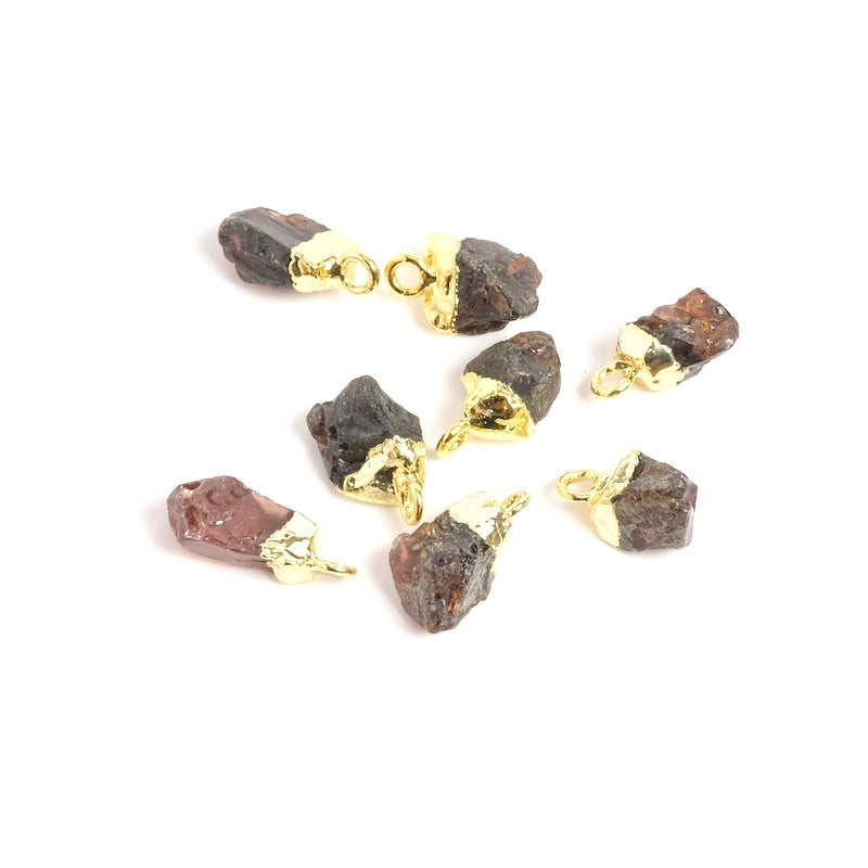 Small Raw Stone Pendant in Garnet Gilded with 24K fine gold